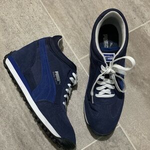 PUMA Easy rider blue suede wedge heel sneaker